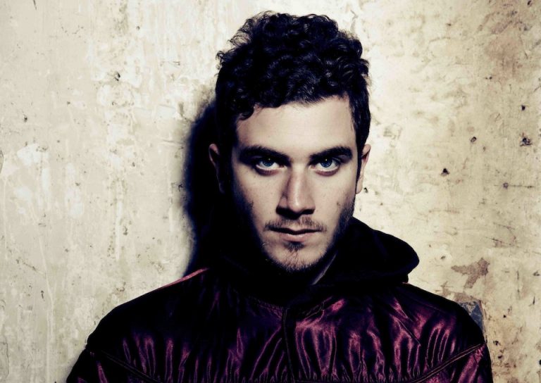 Flashy Flashy Nicolas Jaar Remix