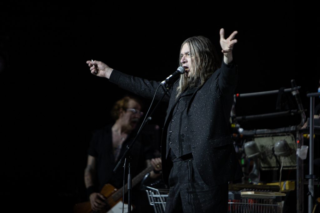 Blixa Bargeld, Einsturzende Neubauten