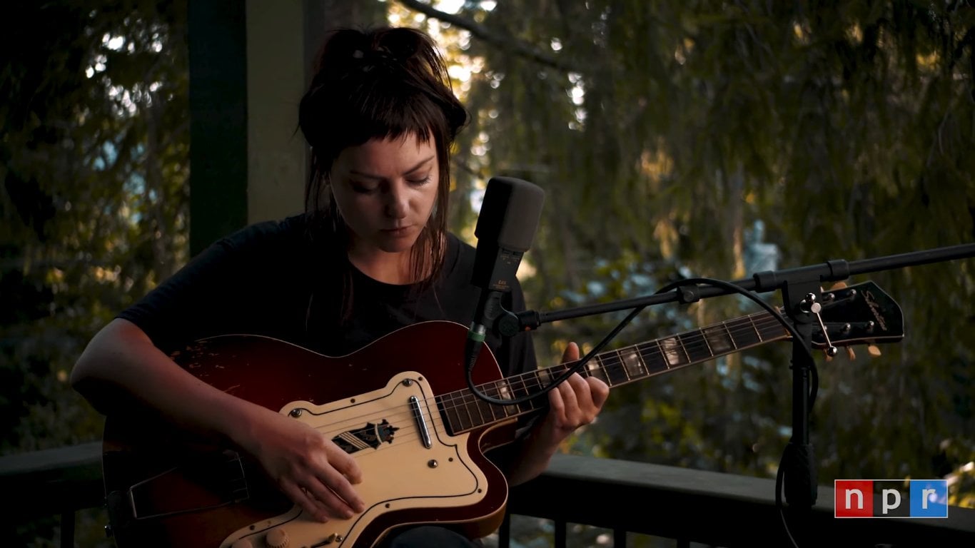 Angel Olsen Tiny Desk