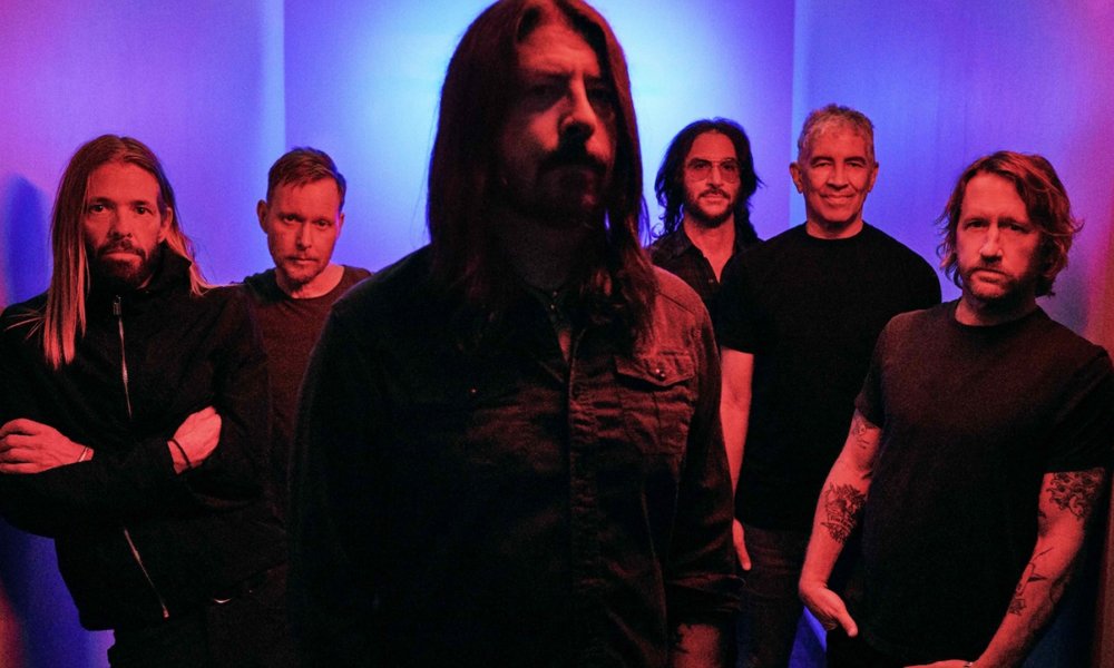 Foo Fighters by Danny Clinch (2021) edit
