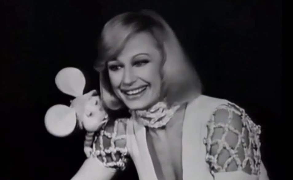 Raffaella Carrà Tuca Tuca Con Enzo Paolo Turchi