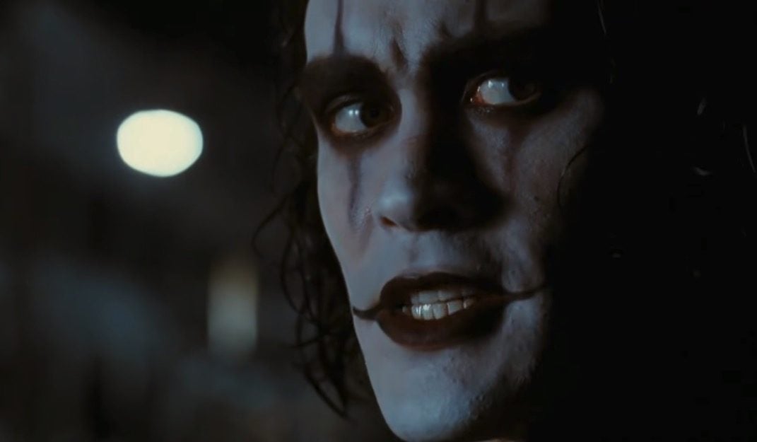 The Crow Bill Skarsgard E Fka Twigs Nel Reboot De Il Corvo Notizie 