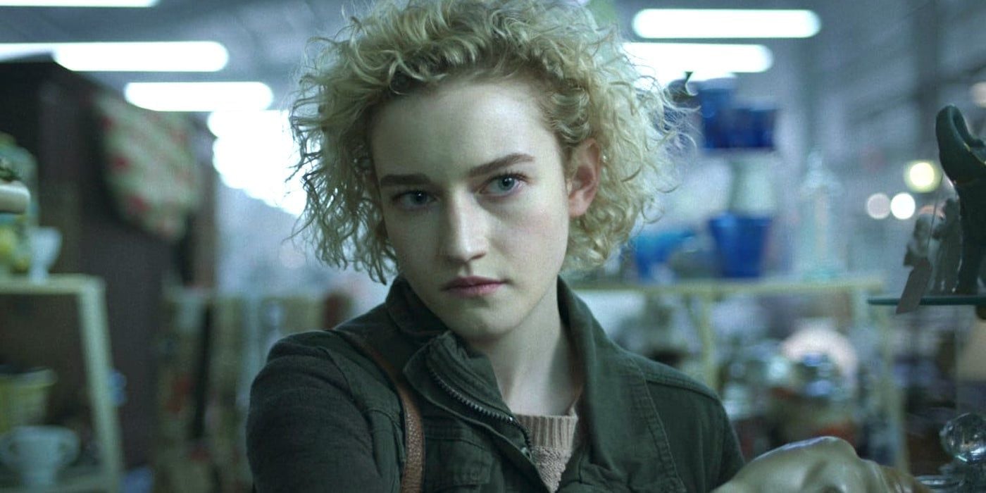 Julia Garner