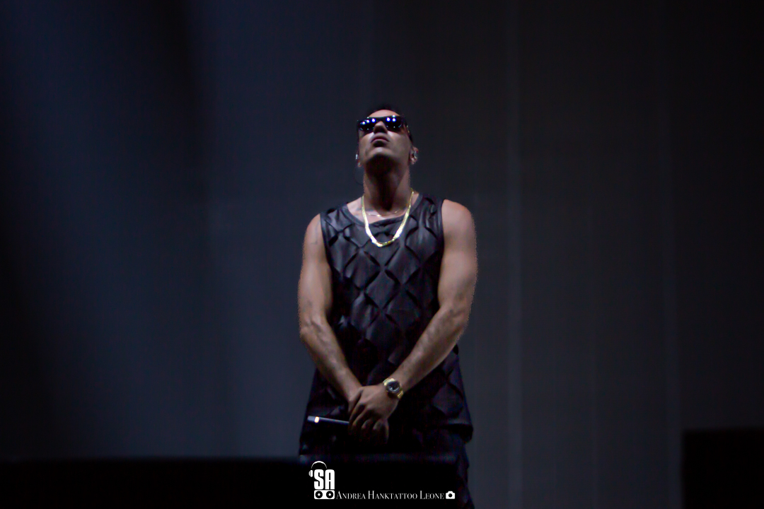 Marracash live al Mediolanum Forum di Assago, foto di Andrea Leone. (2022)