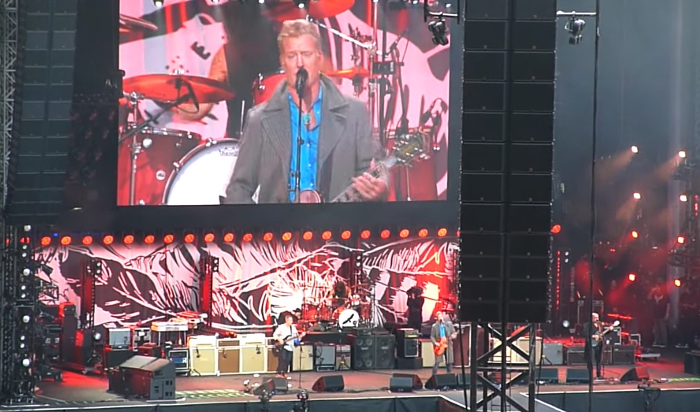 Them Crooked Vultures