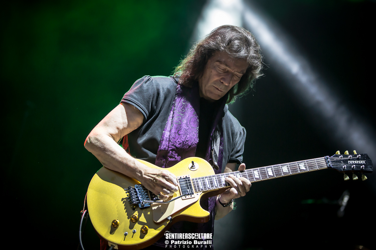 Steve Hackett Genesis Revisited live al Pistoia Blues Festival 2023, foto di Patrizio Buralli (2023)