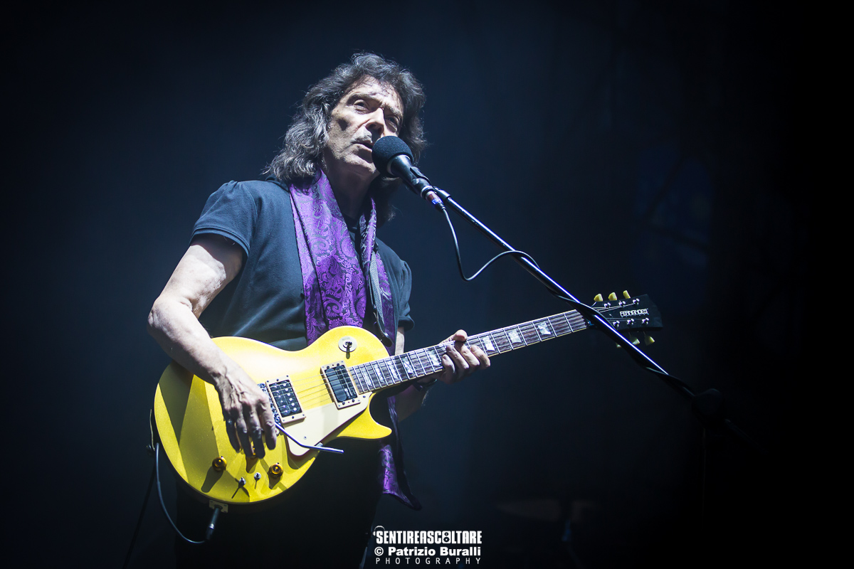 Steve Hackett Genesis Revisited live al Pistoia Blues Festival 2023, foto di Patrizio Buralli (2023)