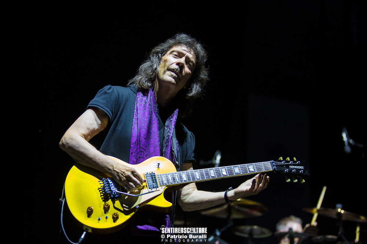 Steve Hackett Genesis Revisited live al Pistoia Blues Festival 2023, foto di Patrizio Buralli (2023)