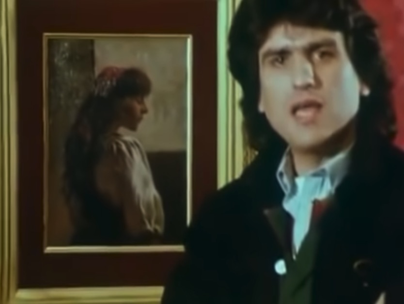 Toto Cutugno nel video “L'Italiano”