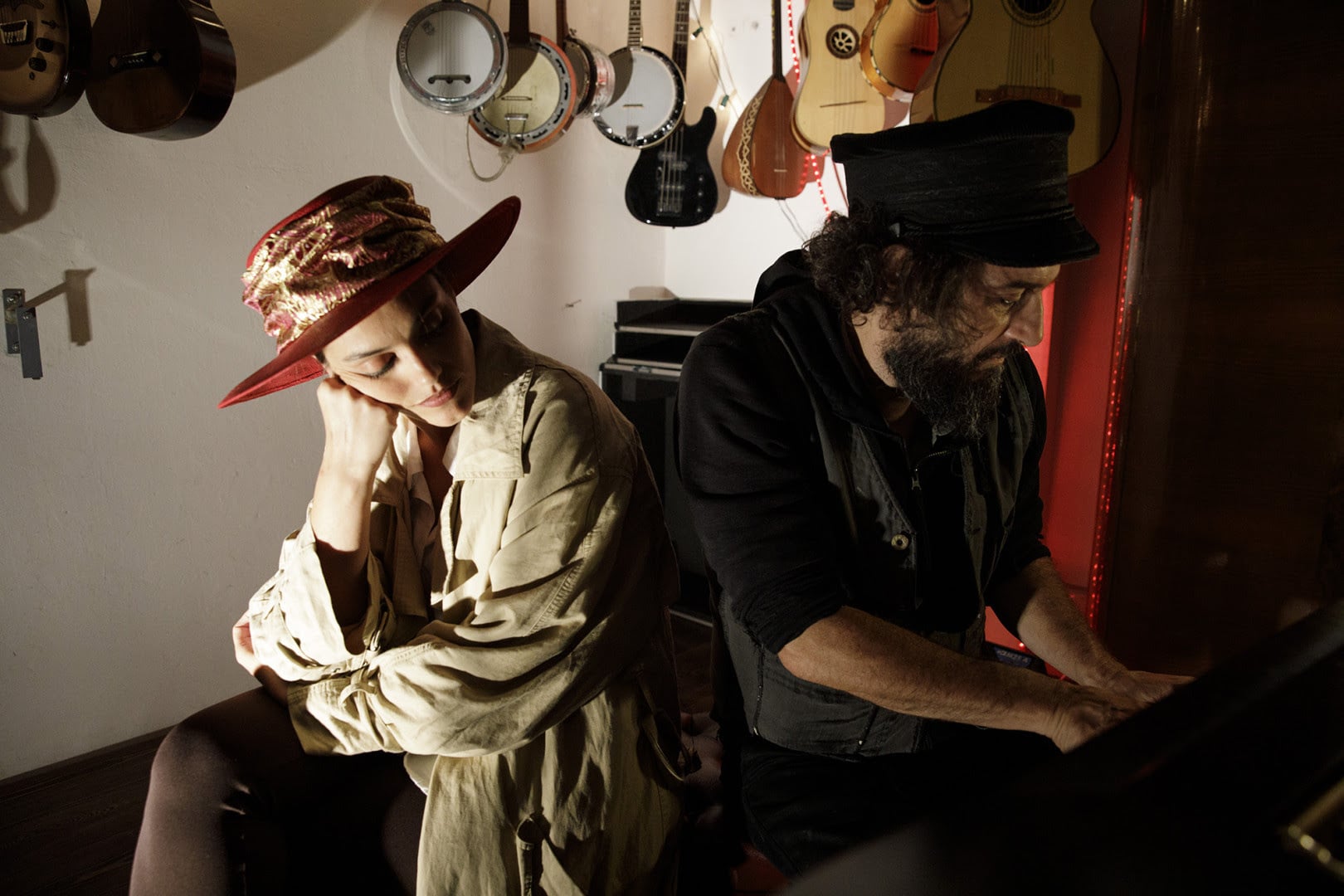 Vinicio Capossela e Margherita Vicario