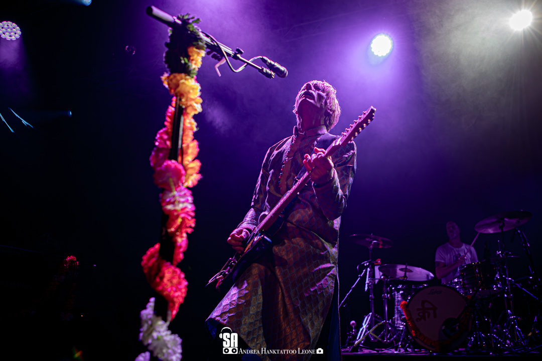 Kula Shaker live all'Alcatraz di Milano, foto di Andrea Leone (2024)