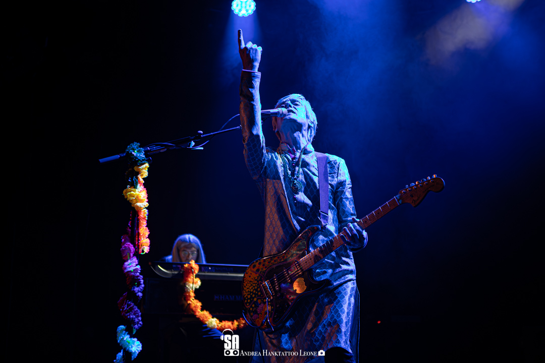 Kula Shaker live all'Alcatraz di Milano, foto di Andrea Leone (2024)