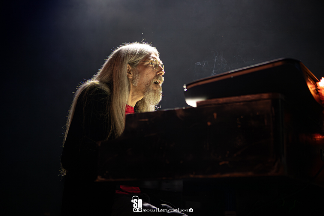 Kula Shaker live all'Alcatraz di Milano, foto di Andrea Leone (2024)