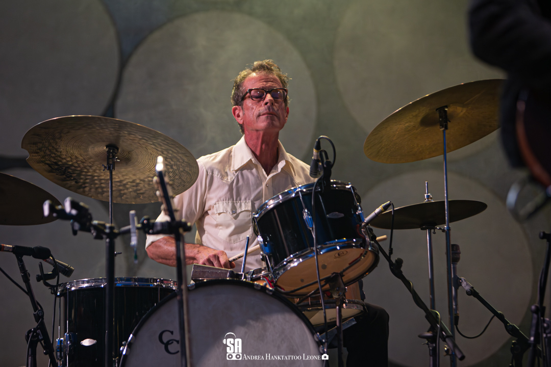 Calexico live al Castello Sforzesco di Milano, foto di Andrea Leone (2024)
