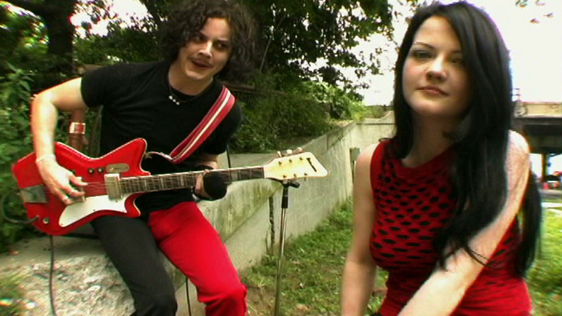 Una still da “The Hardest Button to Button” dei White Stripes