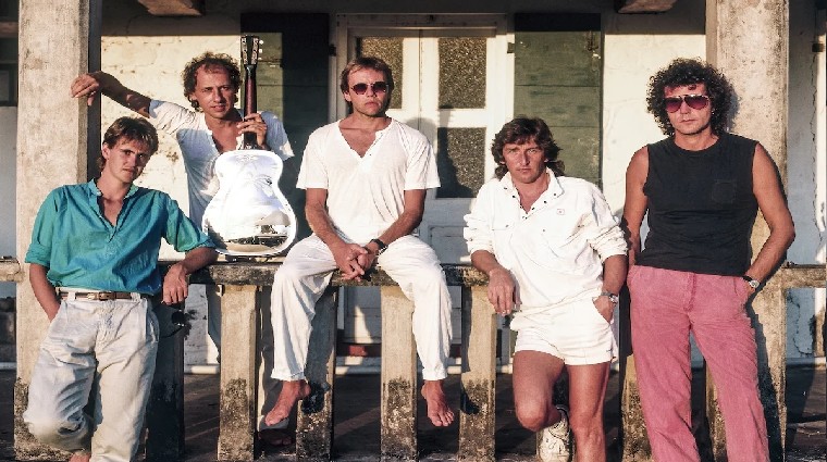 Dire Straits