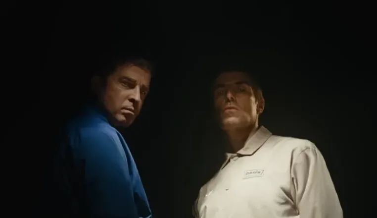 Oasis, still dallo spot Adidas