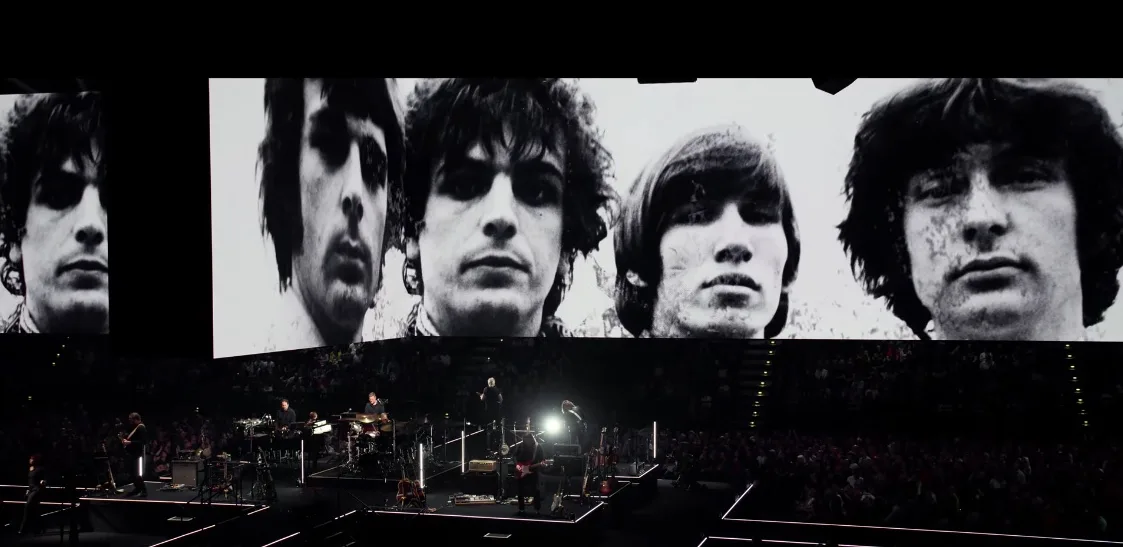 Roger Waters esegue ”Have A Cigar” al “This Is Not A Drill Tour”