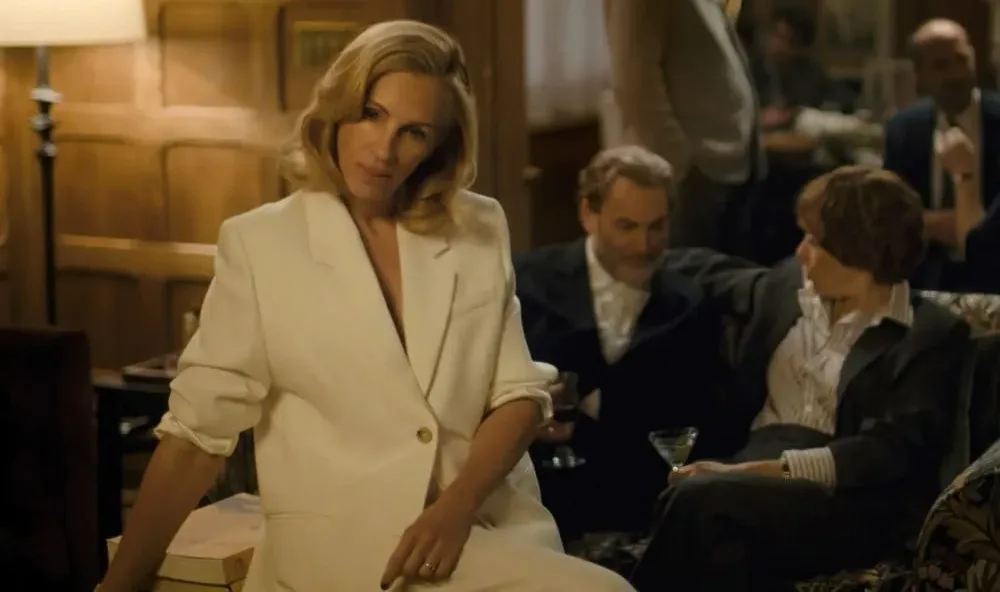 Julia Roberts in “After The Hunt”