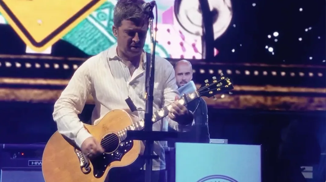 Noel Gallagher a Croke Park, Dublino (Still da Instagram, 2025)