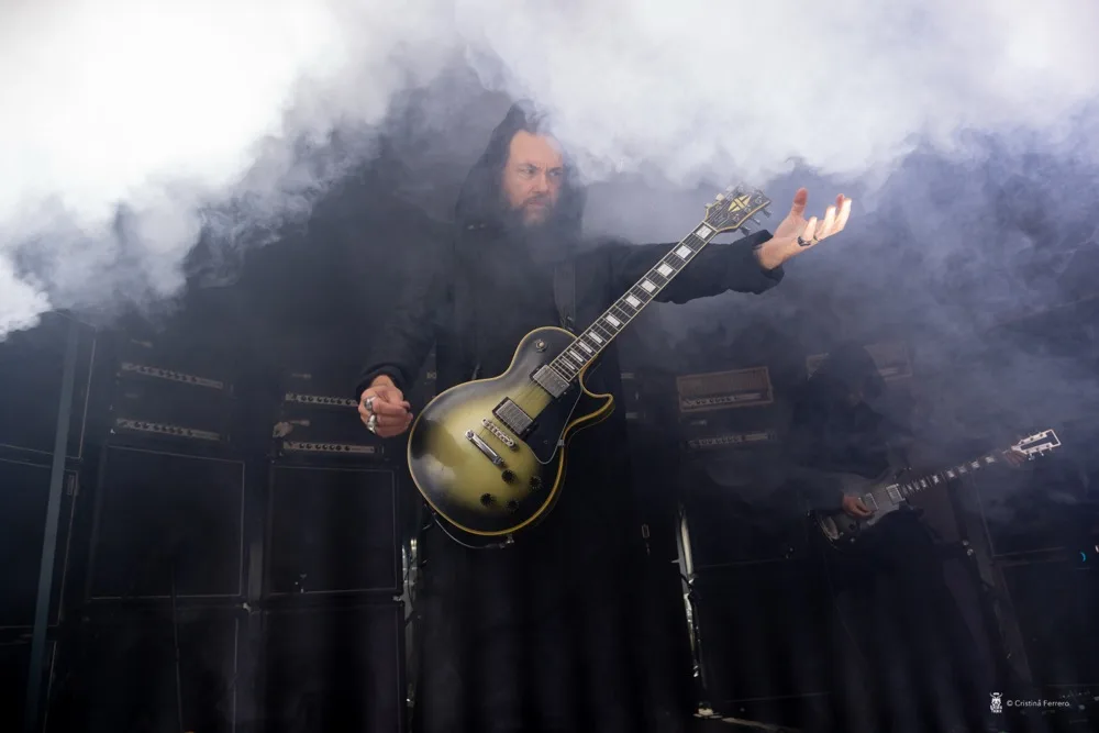 SUNN O)))