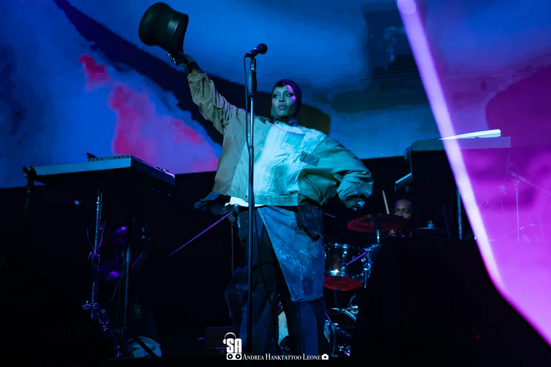 Erykah Badu live all'Alcatraz di Milano, la foto gallery di Andrea Leone (2025)