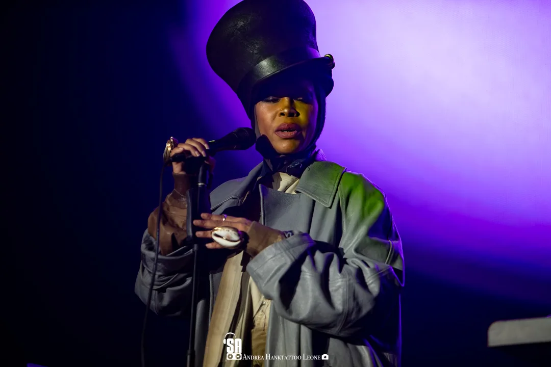 Erykah Badu live all'Alcatraz di Milano, la foto gallery di Andrea Leone (2025)