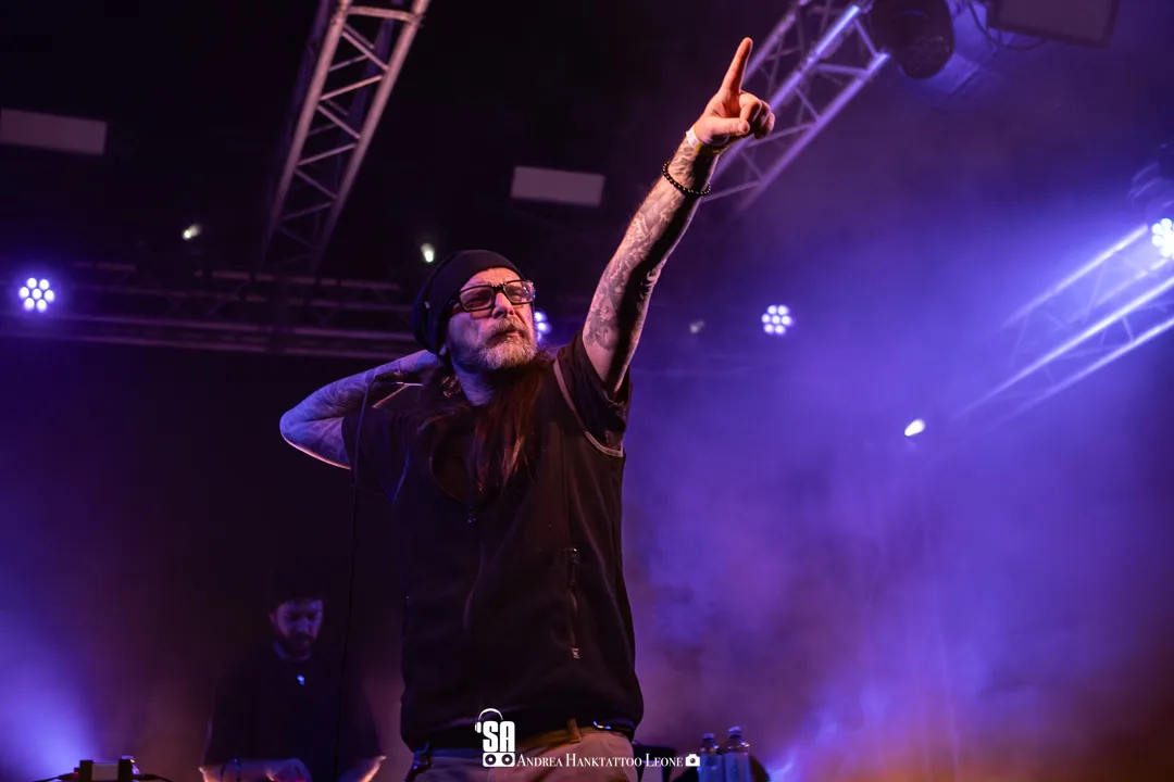 Kaos One & DJ Craim live al Circolo Magnolia di Segrate, foto di Andrea Leone (2026)