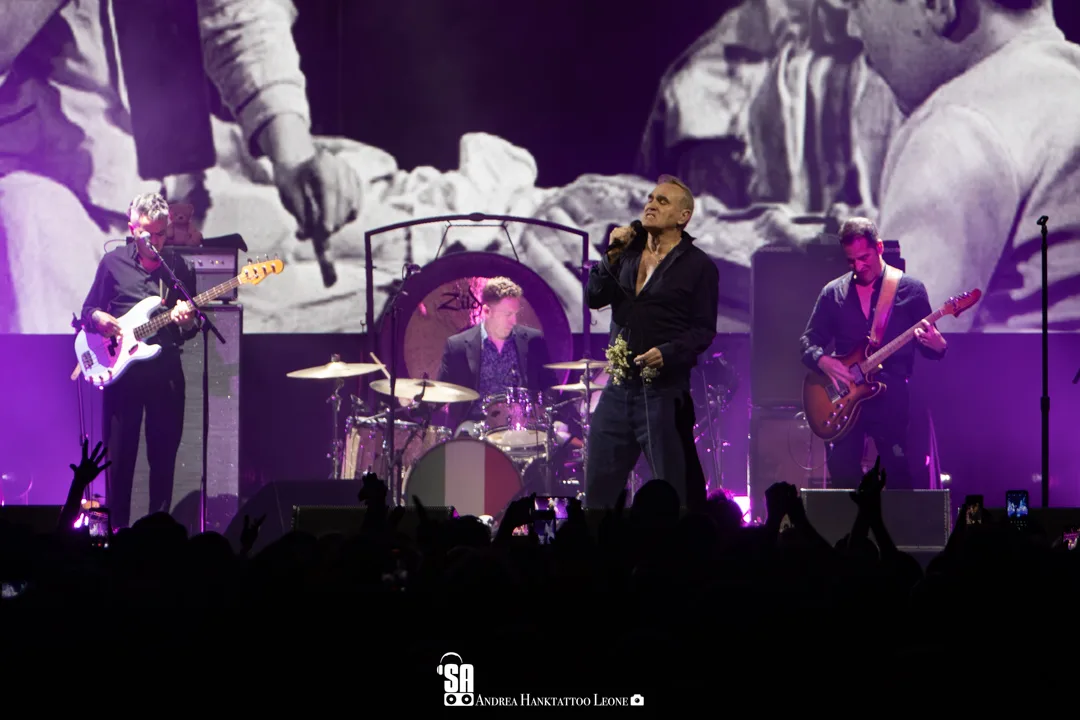 Morrissey live al Fabrique di Milano, foto di Andrea Leone (2026)