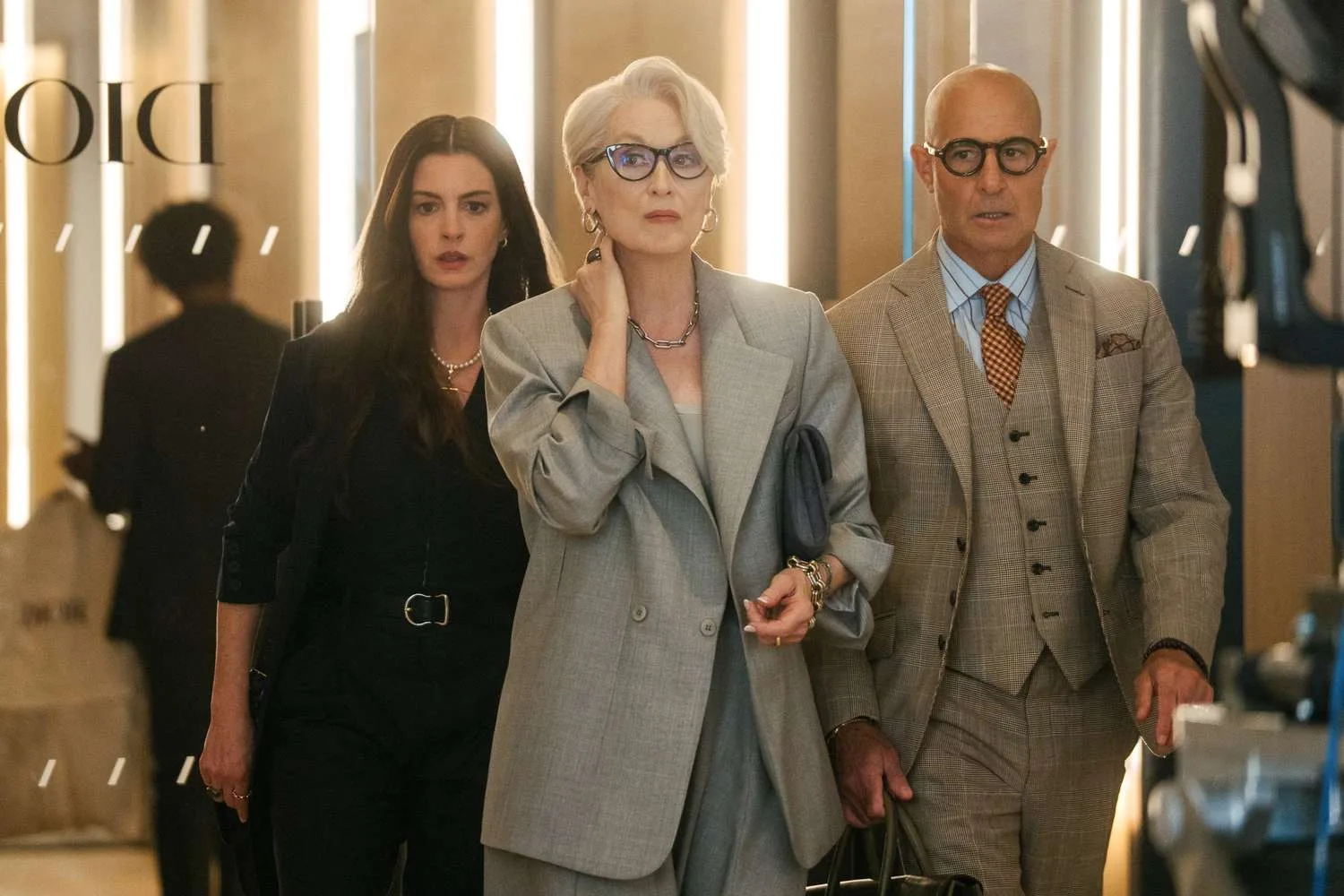 Anne Hathaway, Meryl Streep, Stanley Tucci ne “Il Diavolo veste Prada 2”