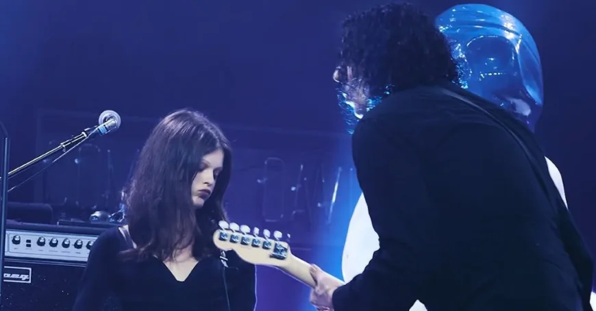 Jack White Scarlett